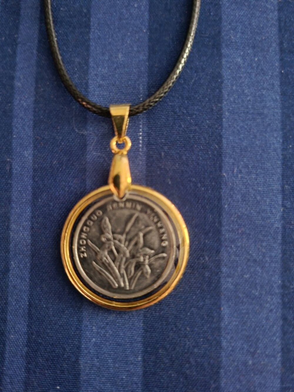 2013 China 1 Jiao Coin Orchid Flower Resin Pendant Necklace